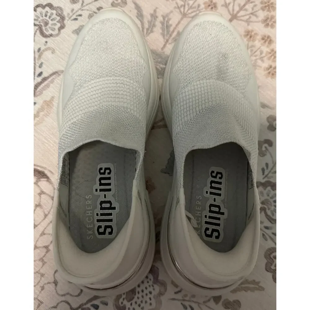 Skechers hands free